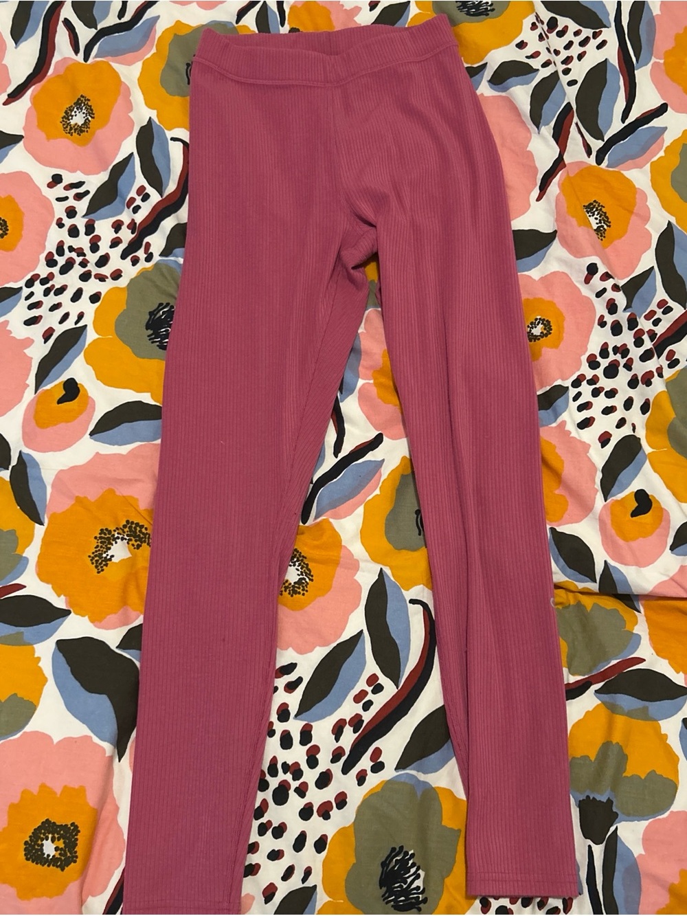 ALO Yoga Ribbed Leggings - Raspberry - Picture 2 of 4